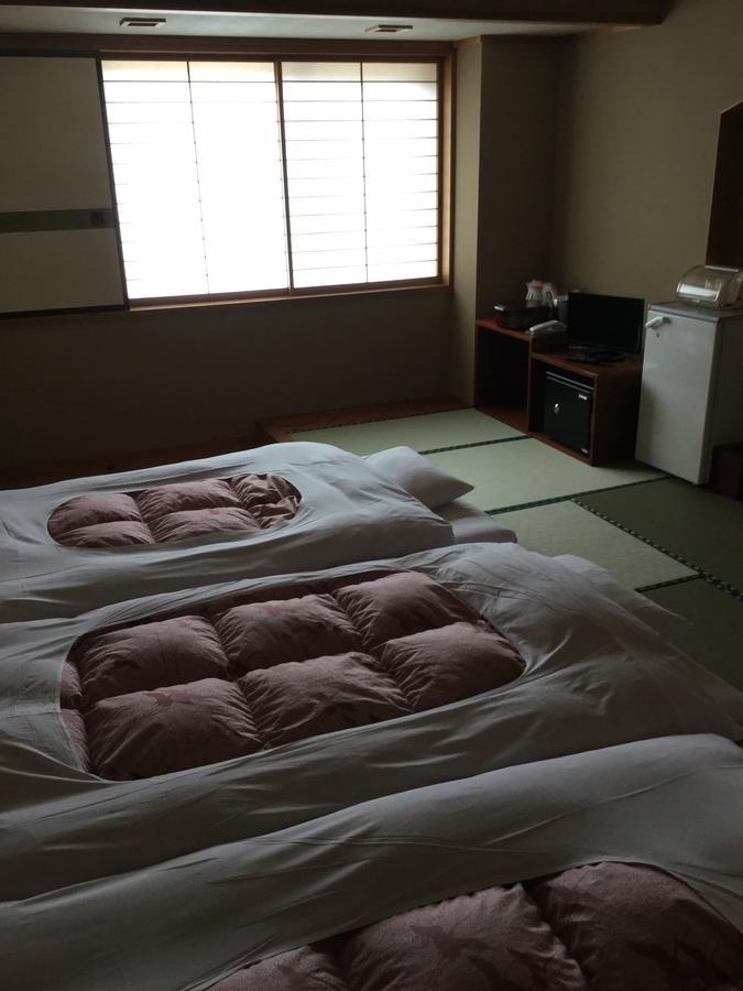 Utsunomiya Inter Resort Hotel & Golf Tsuru Country Club Buitenkant foto