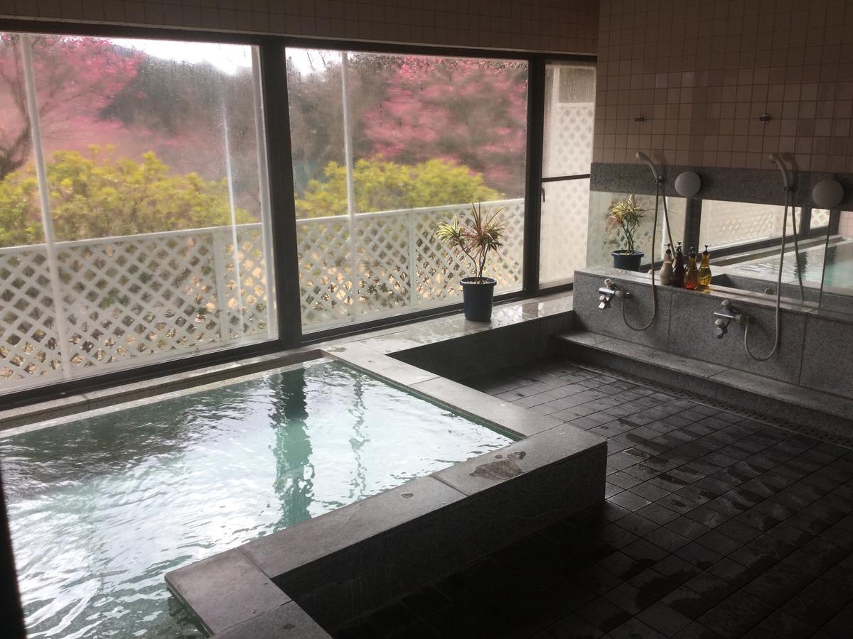 Utsunomiya Inter Resort Hotel & Golf Tsuru Country Club Buitenkant foto
